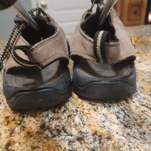 Keen Newport H2 Shoes Mens Size 8.5 Brown Waterproof Hiking Sandals Outdoors main image 5